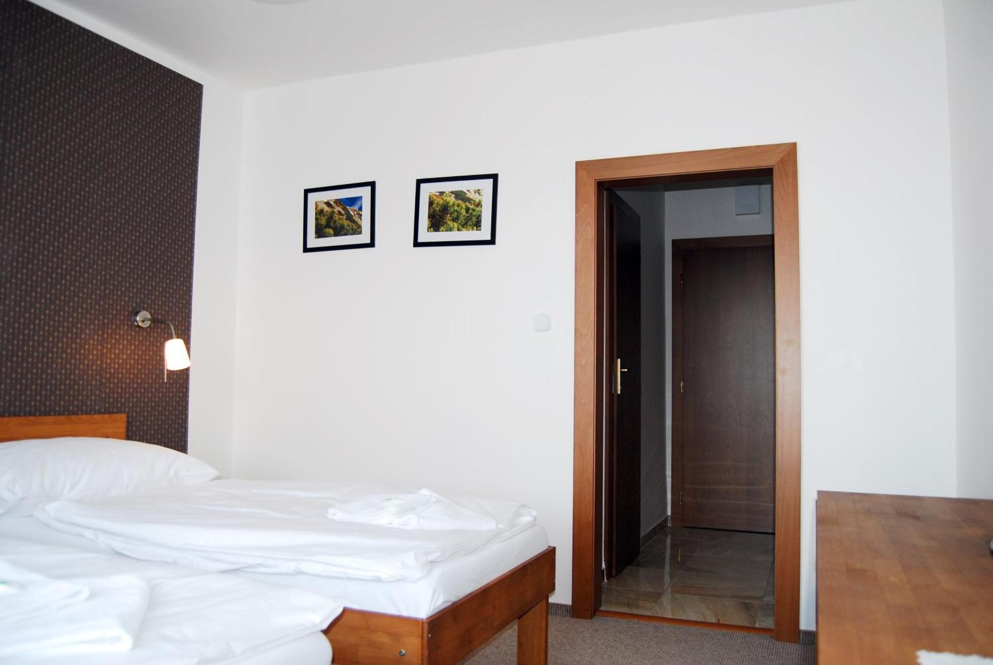 Hotel Lineas Prešov Zimmer foto